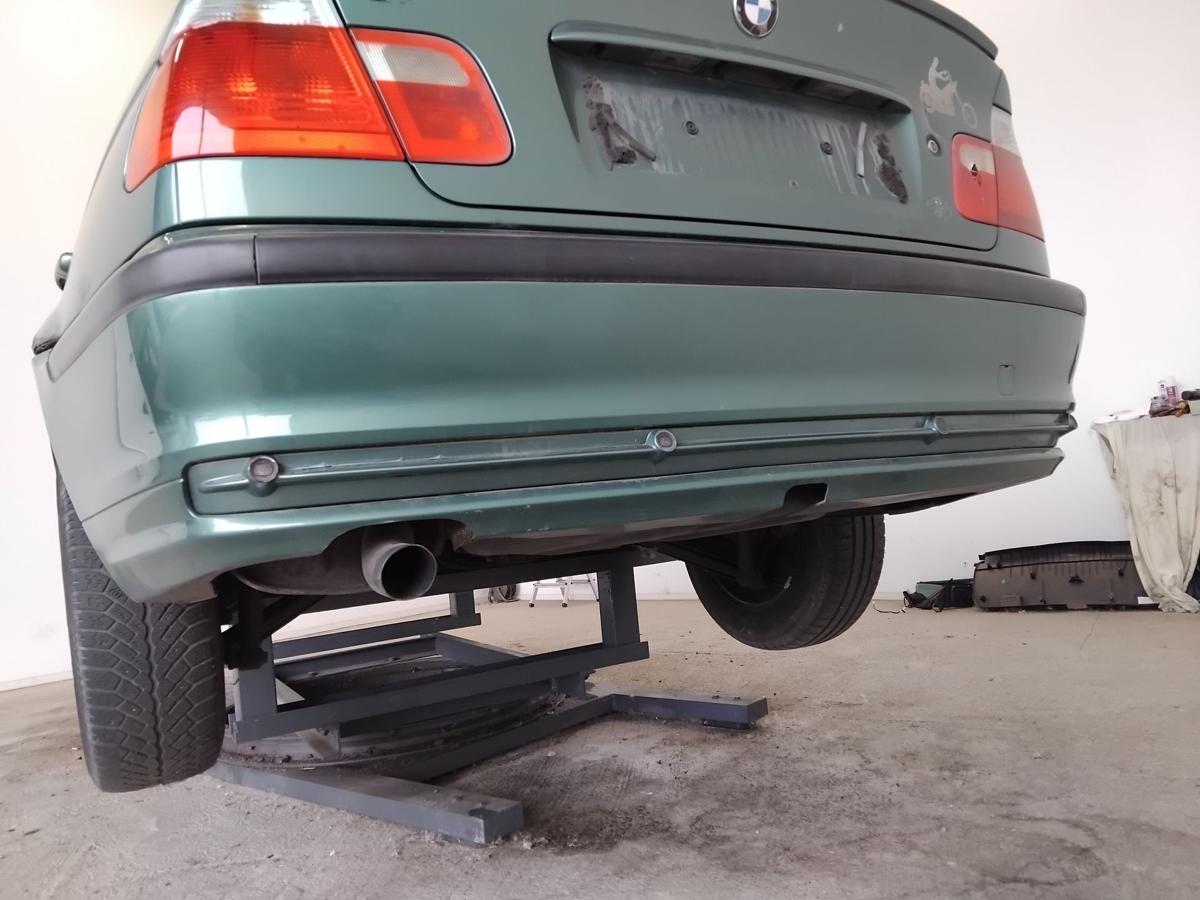 BMW 3er E46 Limousine orig Sto&szlig;f&auml;nger Sto&szlig;stange hinten PDC meergr&uuml;n 393 BJ1999