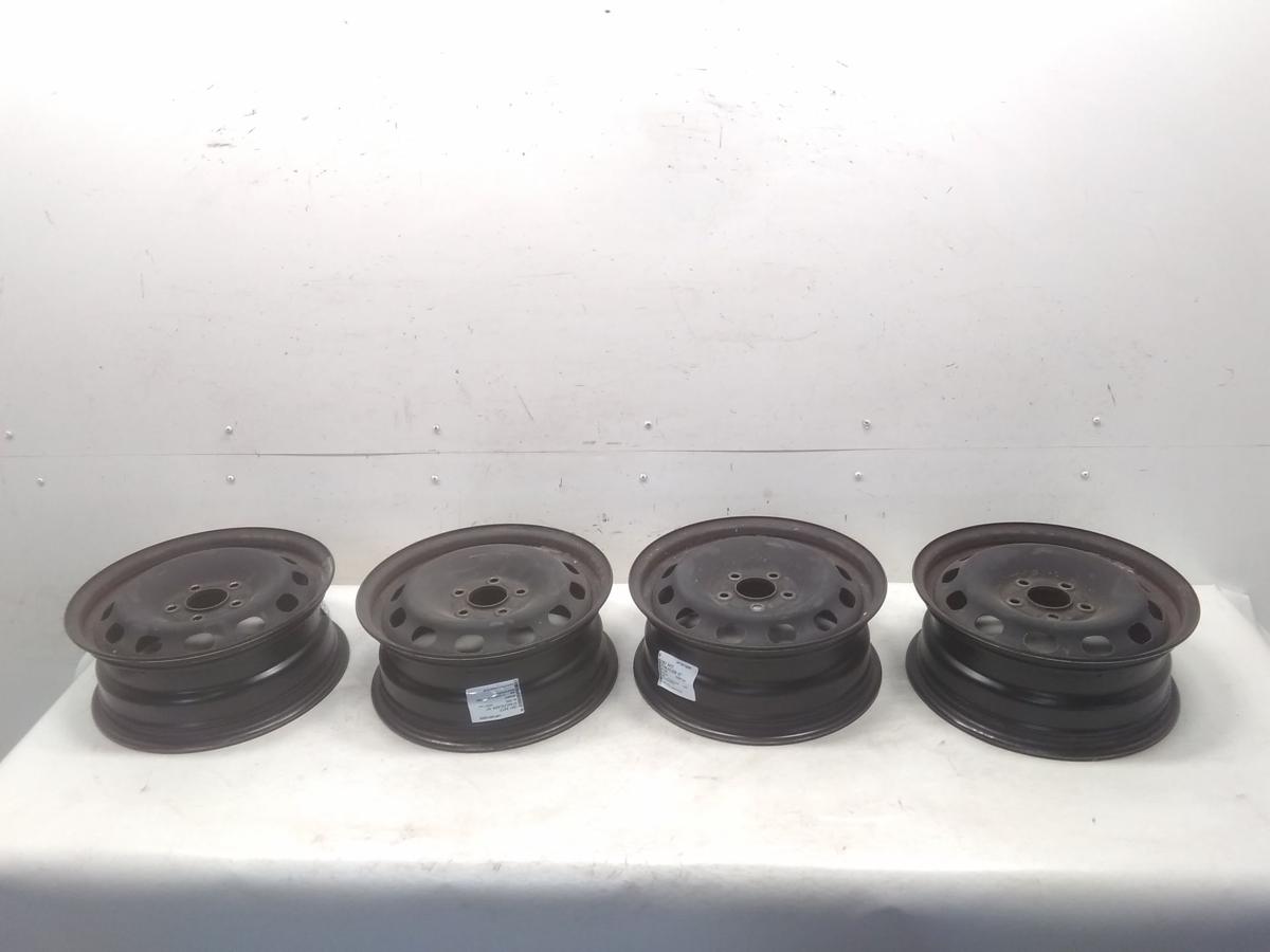 Ford Focus 2 DA3 Satz Stahlfelgen 15 Zoll 6JX15 ET52.5 BJ2005