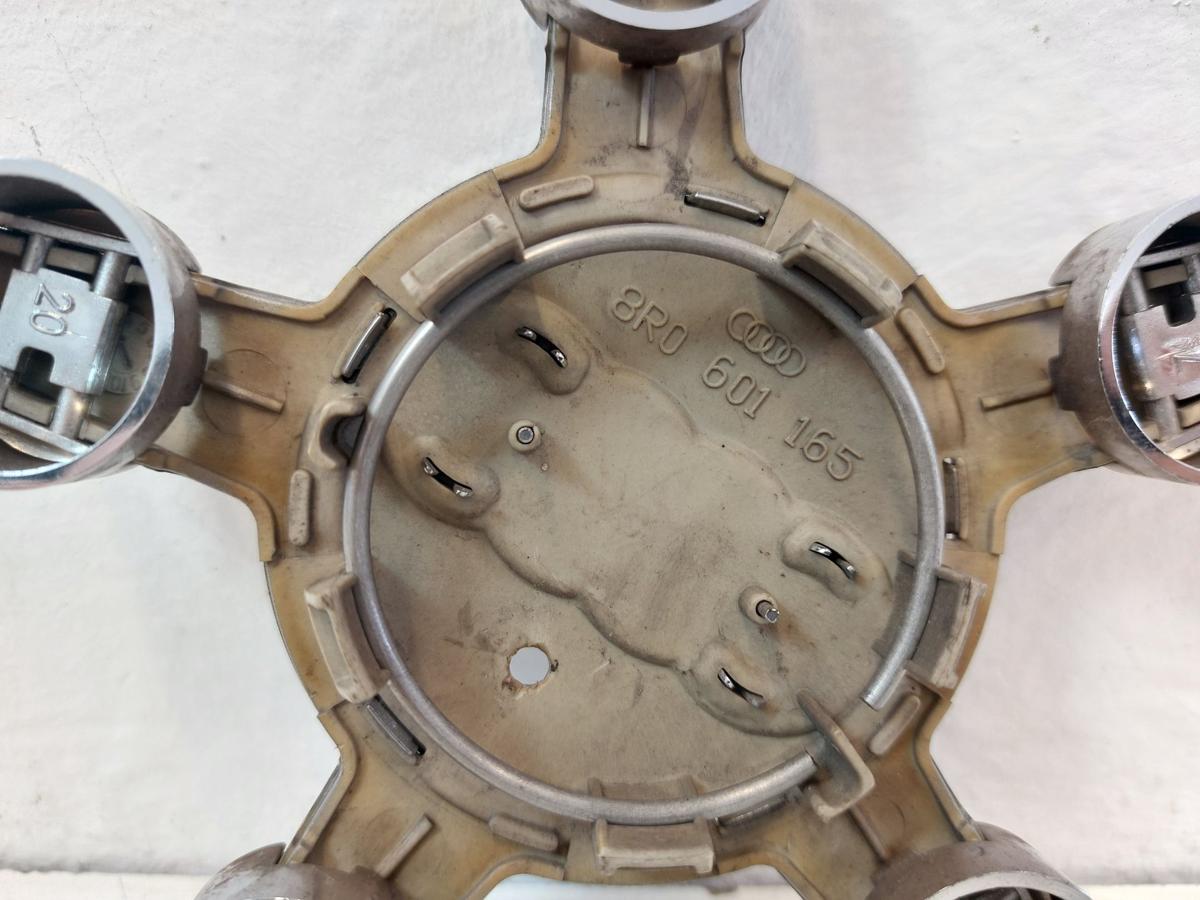 Audi A3 8V Sportback Nabelkappe Radbolzenabdeckung Alufelge 17 Zoll OEM