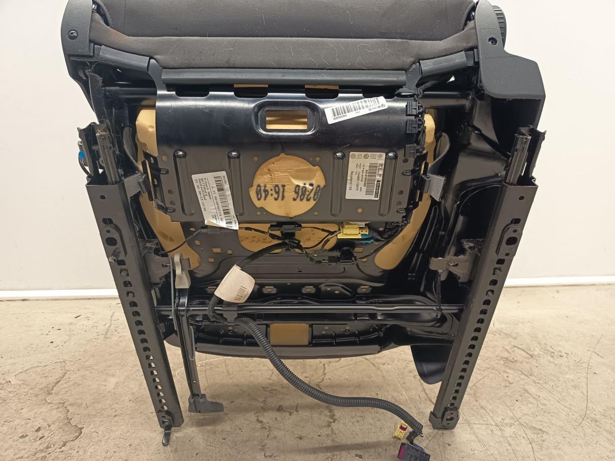 VW Golf V 5 1K Bj 2006 original Sitz vorn rechts Beifahrersitz 1K44881106FR 5TRG