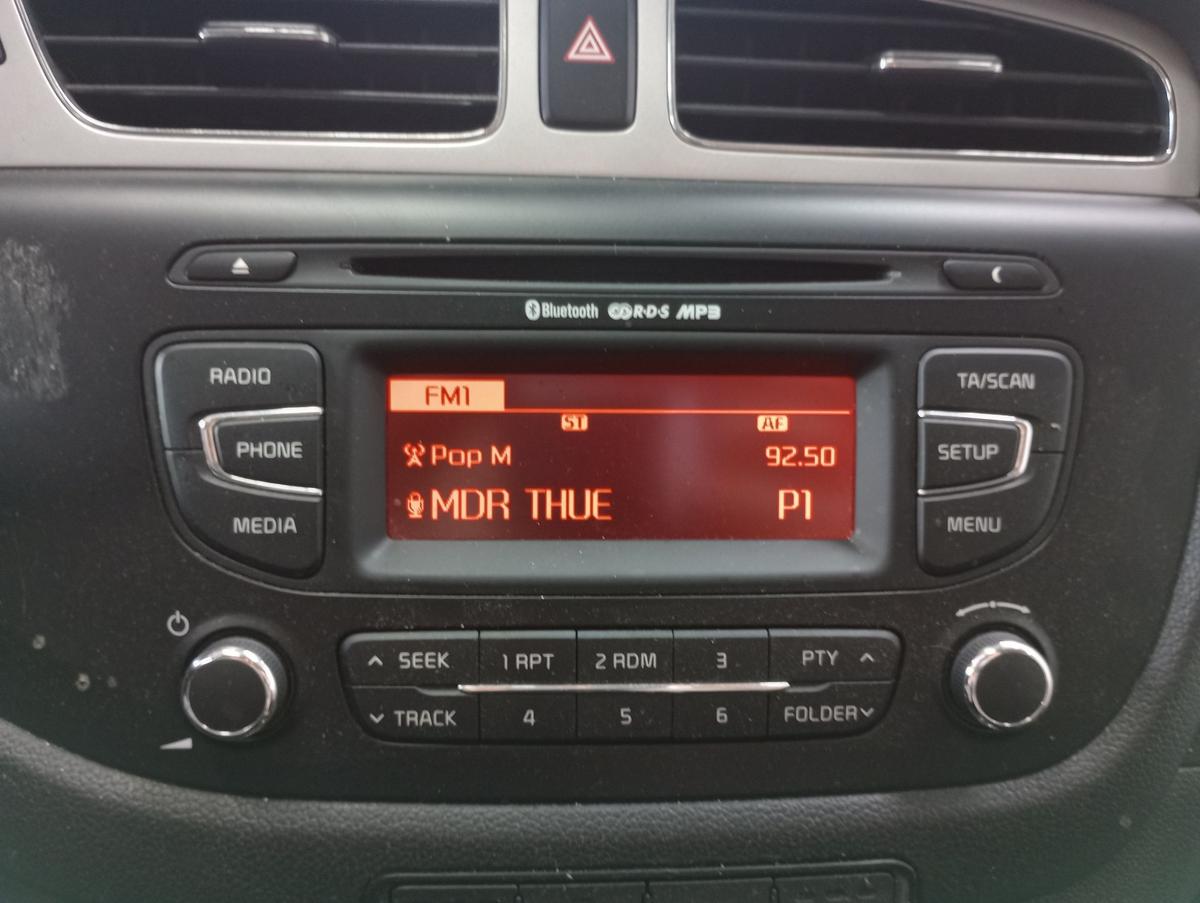 Kia cee´d II sw original Radio Bluetooth MP3 96170A2100 Bj 2012