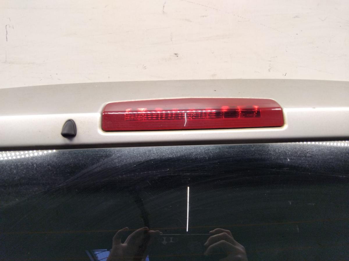 Opel Zafira B Heckklappe argonsilbermetallic mit Heckscheibe dunkel Bj.2009