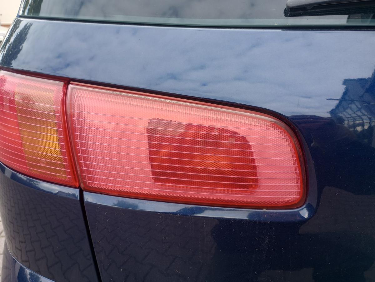 Mazda 2 DY orig Rückleuchte links innen Heckleuchte bis Bj 2005