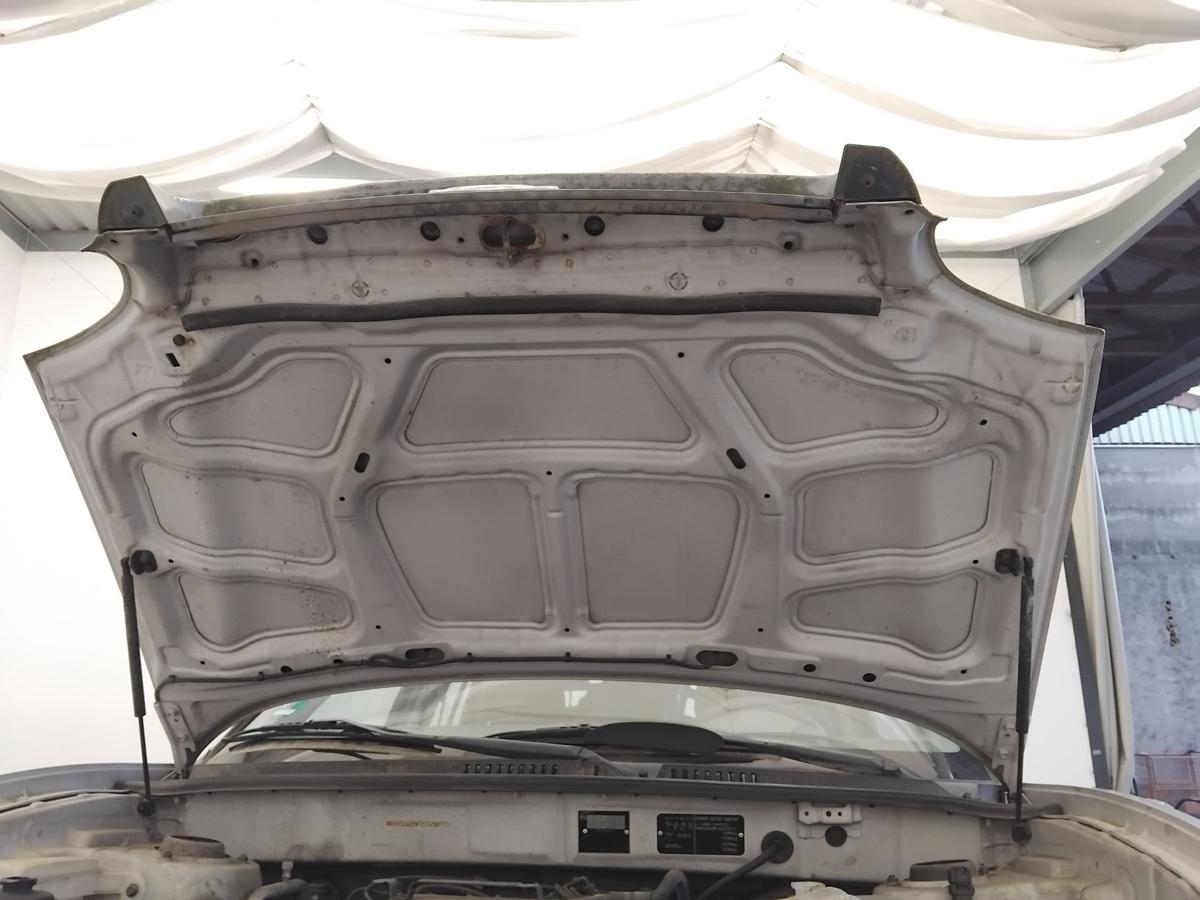 Hyundai Santa Fe SM Motorhaube Deckel vorn mit Grill BJ2003 LS smart silvermetallic