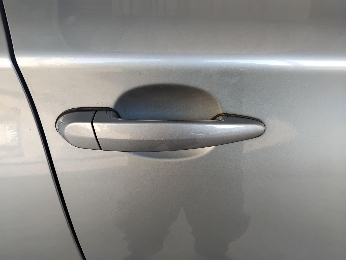 BMW 1er E87 Tür vorn rechts Beifahrertür 5-türig A18 Quarzblau Metallic BJ2006