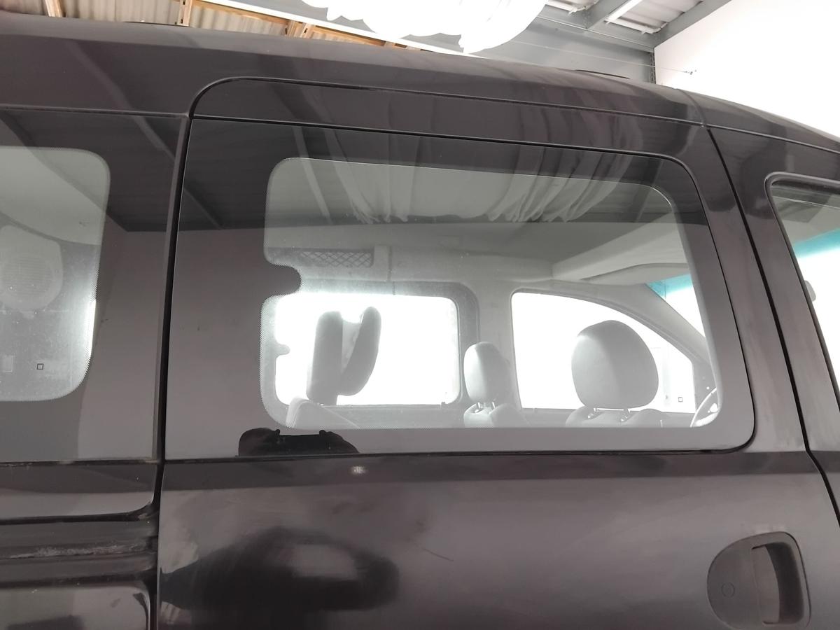 Opel Combo C Tour Schiebetür rechts mit Ausstellscheibe BJ2008 2HU saphirschwarzmetallic Z20R