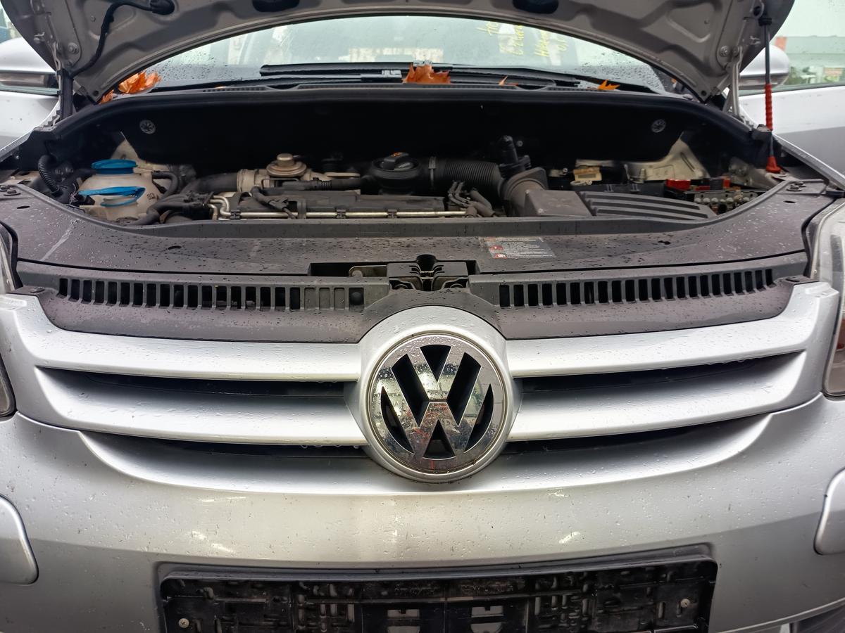 VW Golf Plus original K&uuml;hlergrill Frontmittelteil A7W Reflexsilber Bj 2006