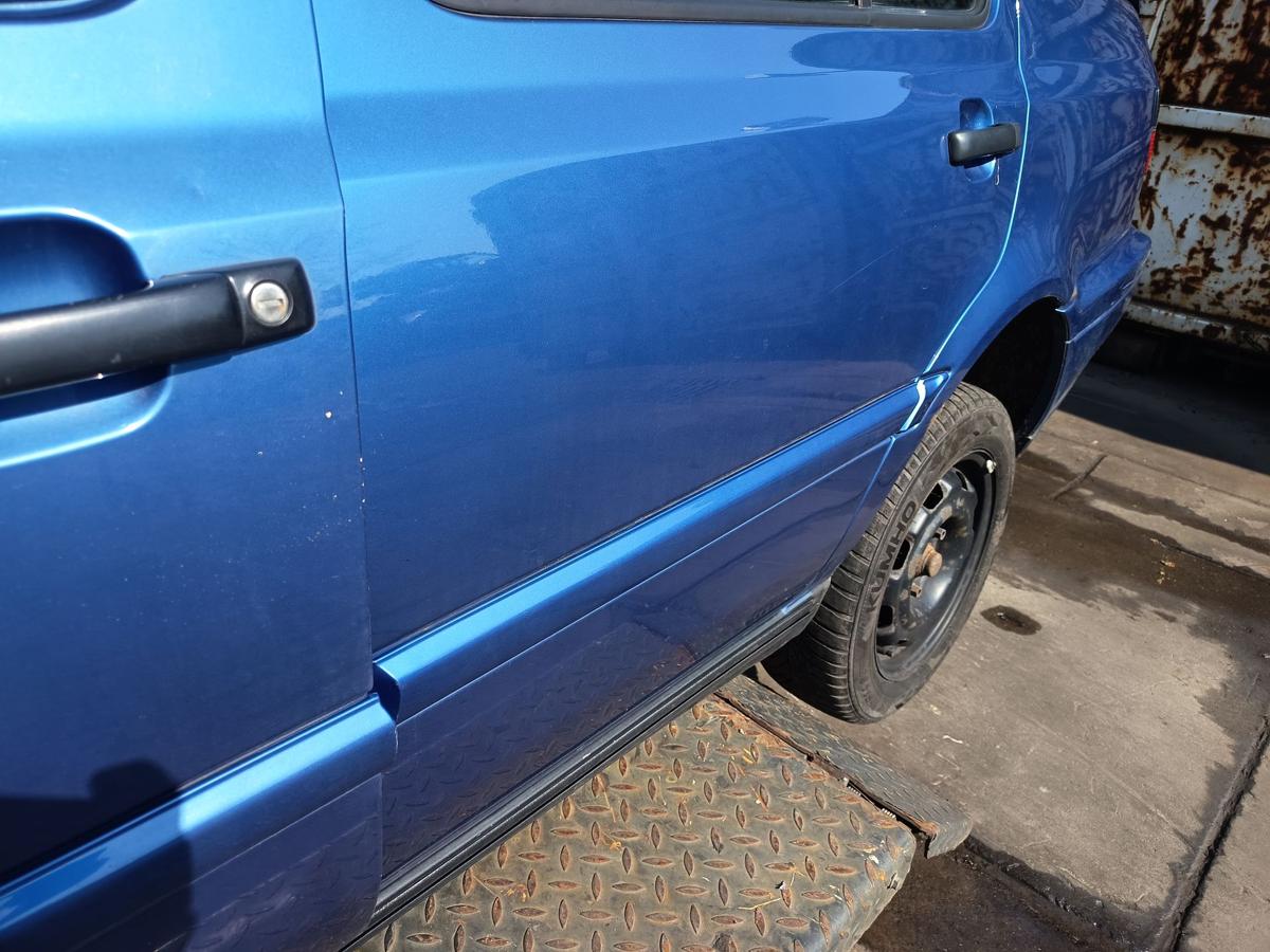 VW Vento 1HX original T&uuml;r hinten links Fond Fahrerseite R5V Fjordblau Bj 1996