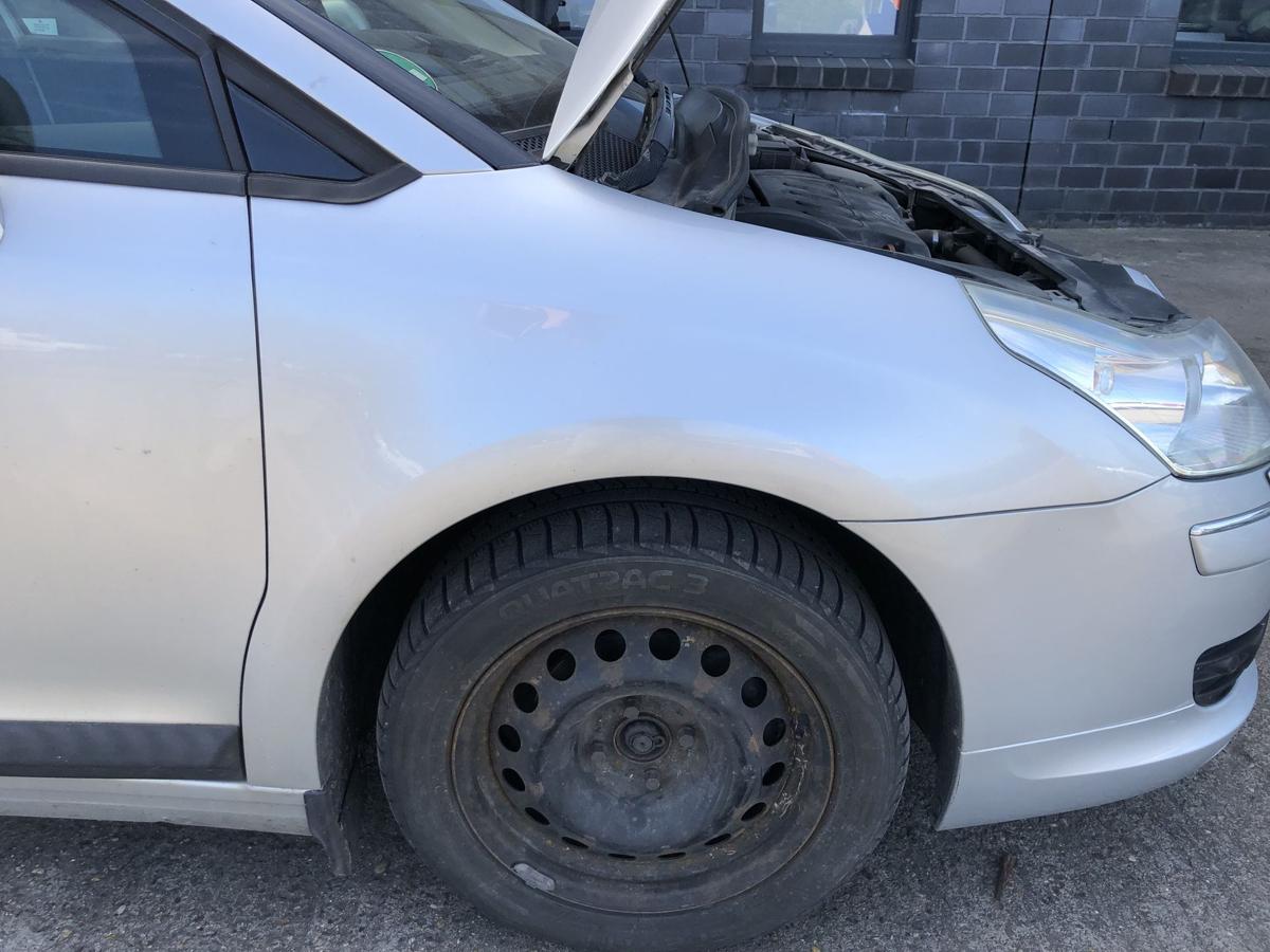 Citroen C4 Typ L Kotfl&uuml;gel vorn rechts Beifahrer Plastik EZR Aluminium Grau