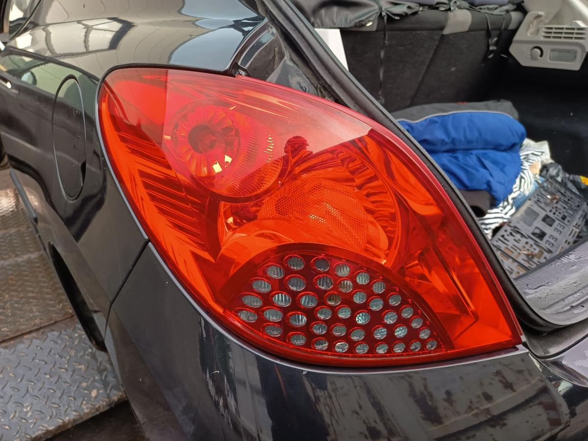 Peugeot 207 original Rückleuchte links Heck/Schluss/Licht Bj 2007