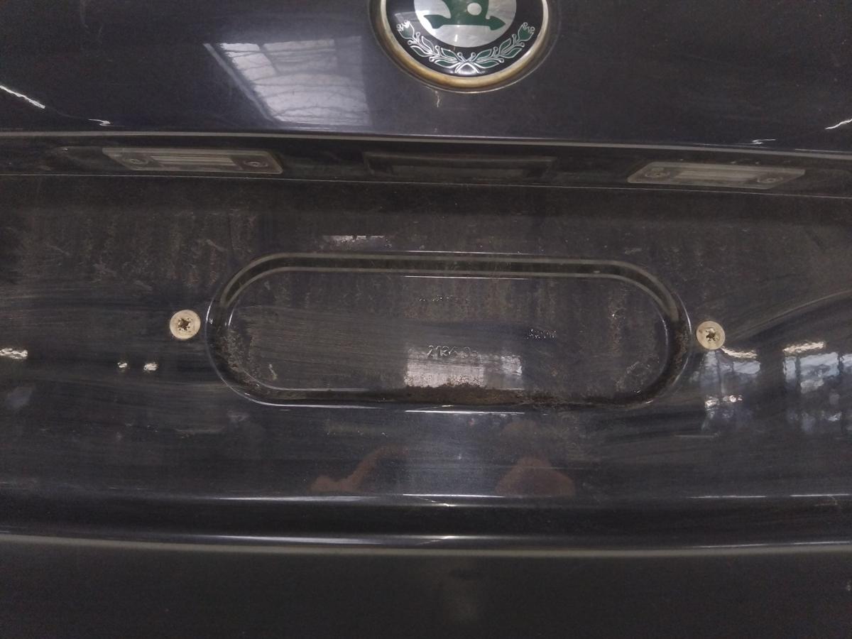 Skoda Fabia 2 Kombi 5J Heckklappe schwarzmetallic 9910 inkl. Heckscheibe Bj.2008