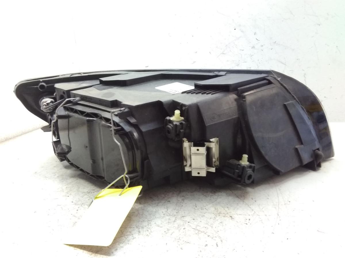 Volvo V50 S40 II orig Scheinwerfer vorn links Halogen mit LWR 31335221 BJ2007