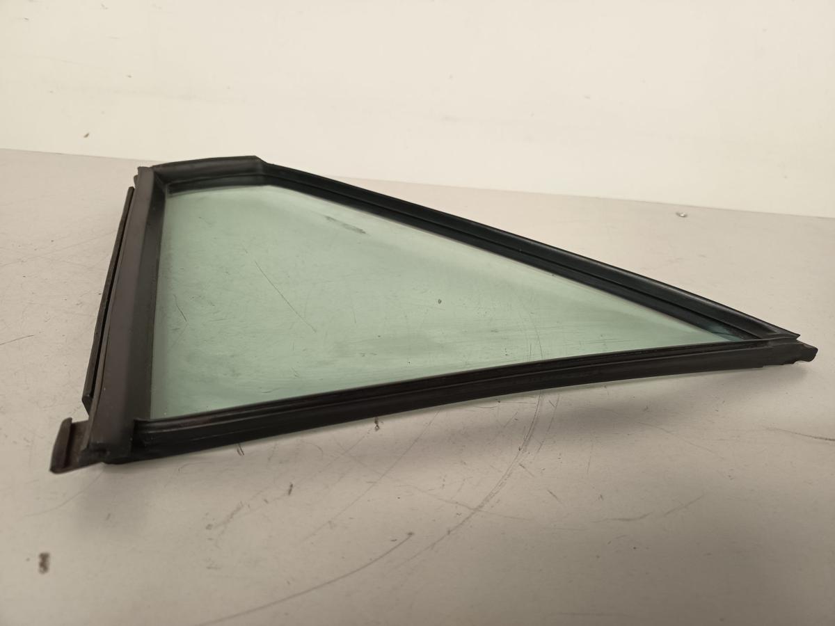 VW Passat Variant 32B Bj 1987 orig Dreieckscheibe vorn links Fahrertür Fenster