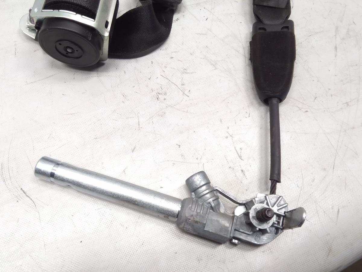 Opel Corsa D original Sicherheitsgurt vorn links 3-türig unfallfrei BJ2008