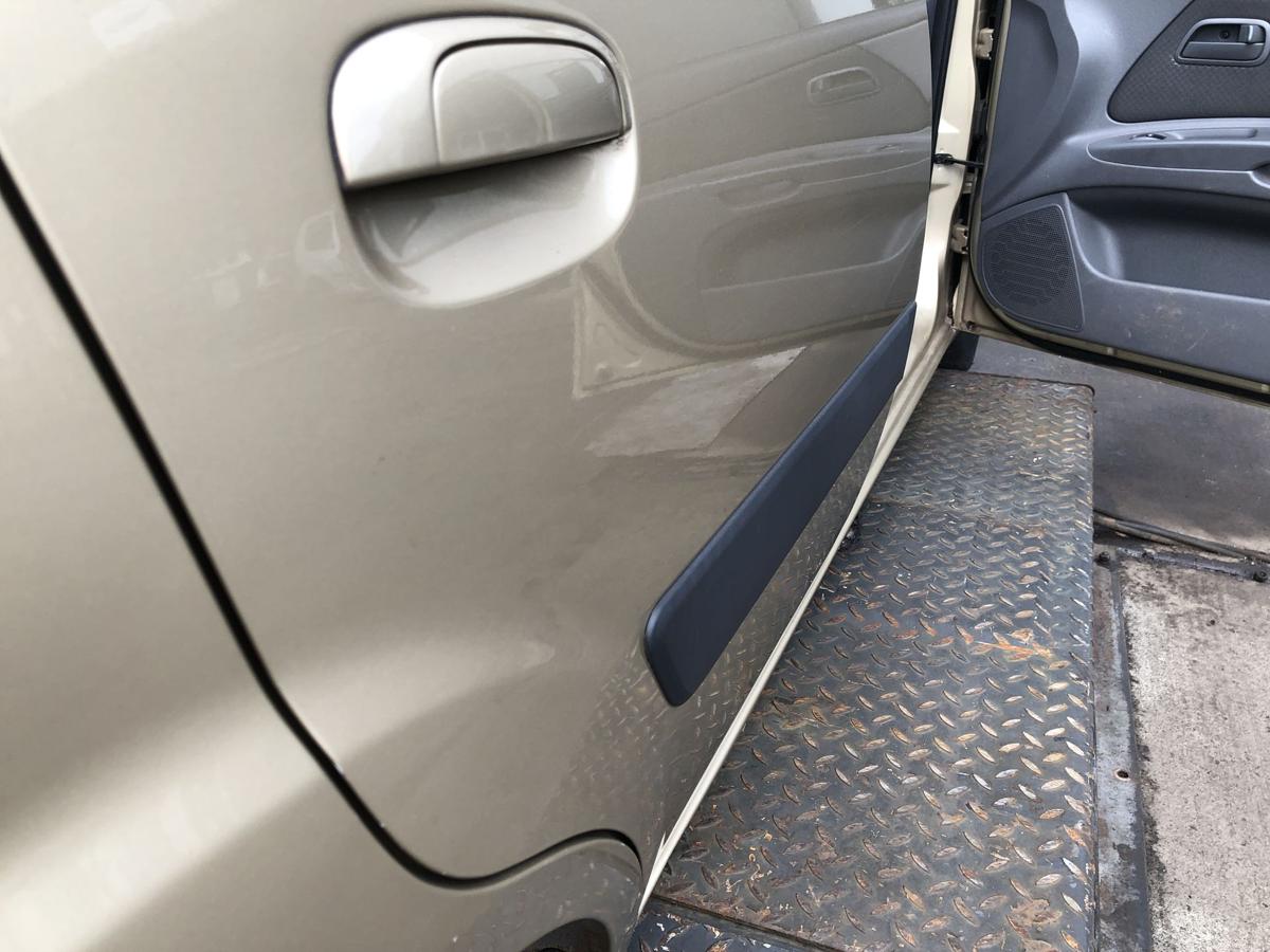 Kia Rio JB Stufenheck original Tür hinten rechts Fond J4 Cashmere beige Bj 2009
