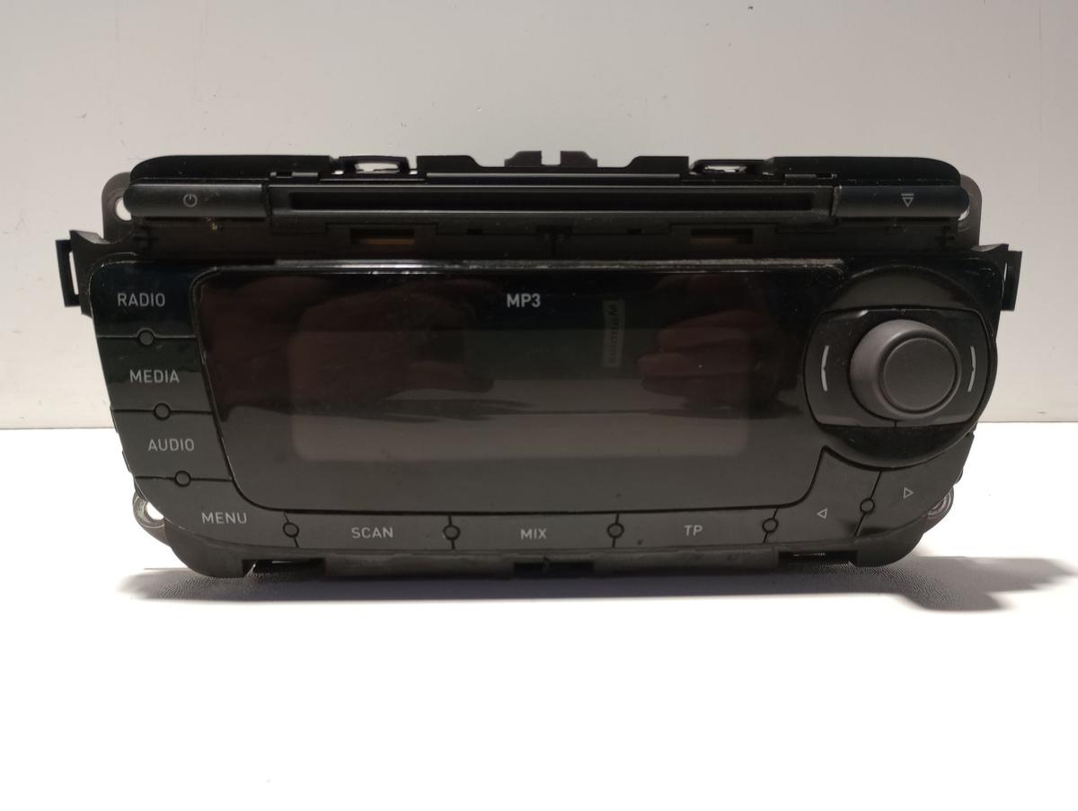 Seat Ibiza 6J original Radio Blaupunkt SE250 6J0035153B Bj 2008