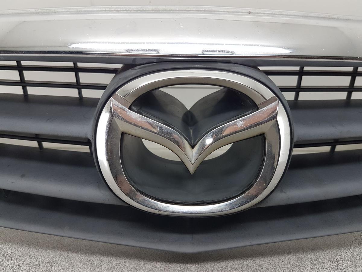 Mazda 626 Kühlergrill Bj2000 Modell ab 1999 Facelift