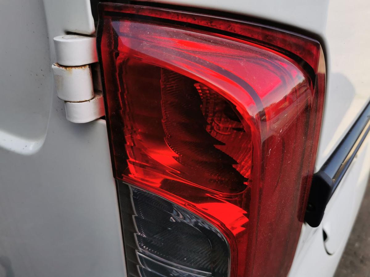 Peugeot Bipper A Rückleuchte Schlussleuchte Rücklicht Lampe hinten rechts