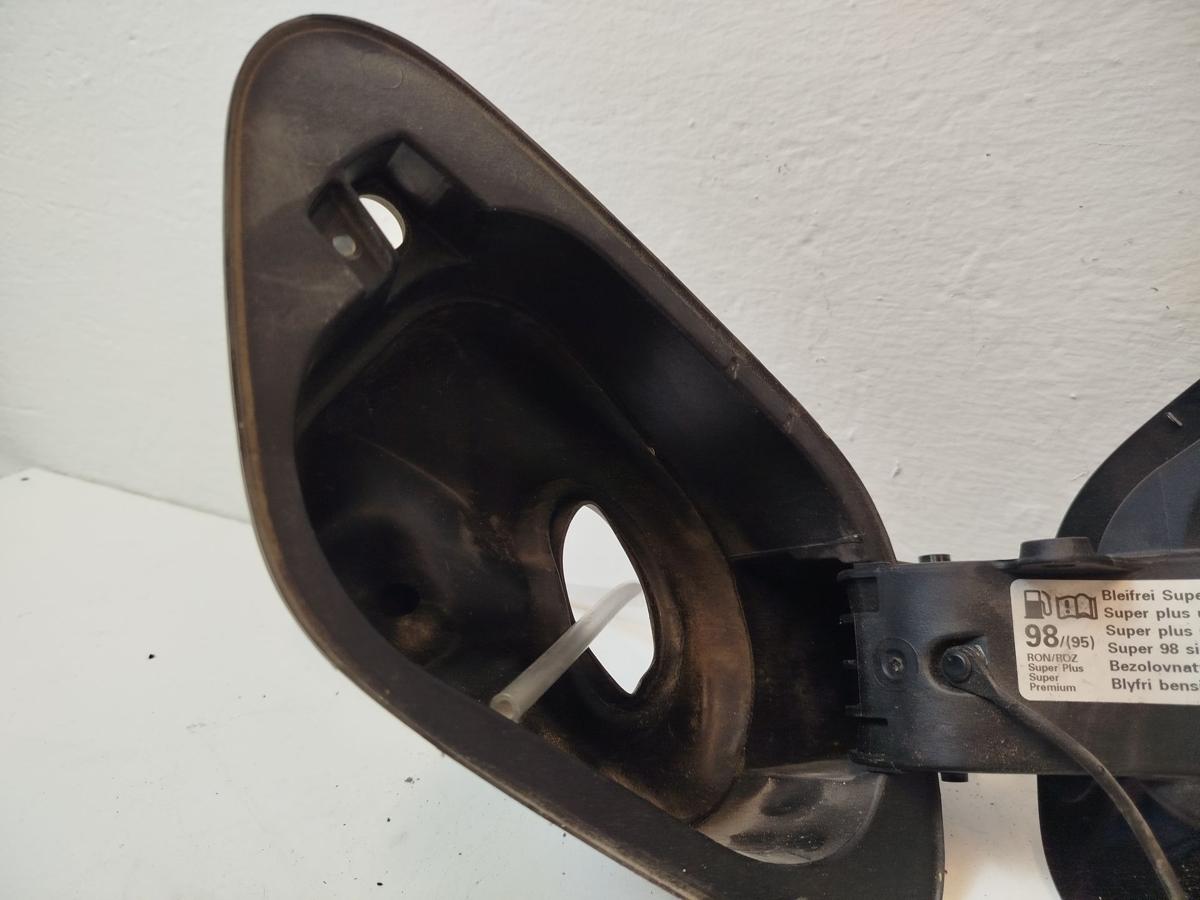 VW Golf VII 7 5G Tankklappe Tankdeckel Tankverschluss schwarz TEXT BILDER