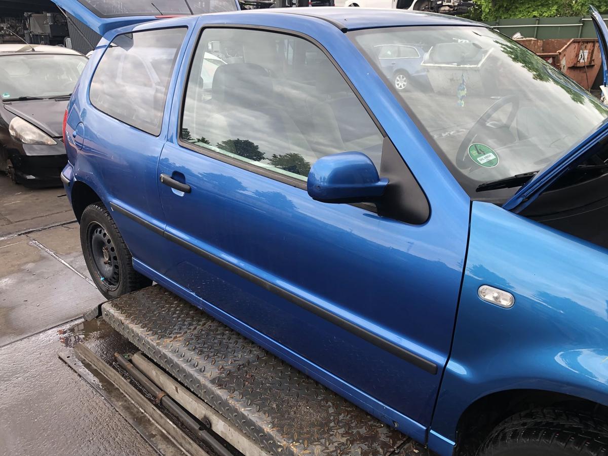VW Polo 6N2 original Tür rechts Beifahrer A5M Mercatoblau Bj 2001