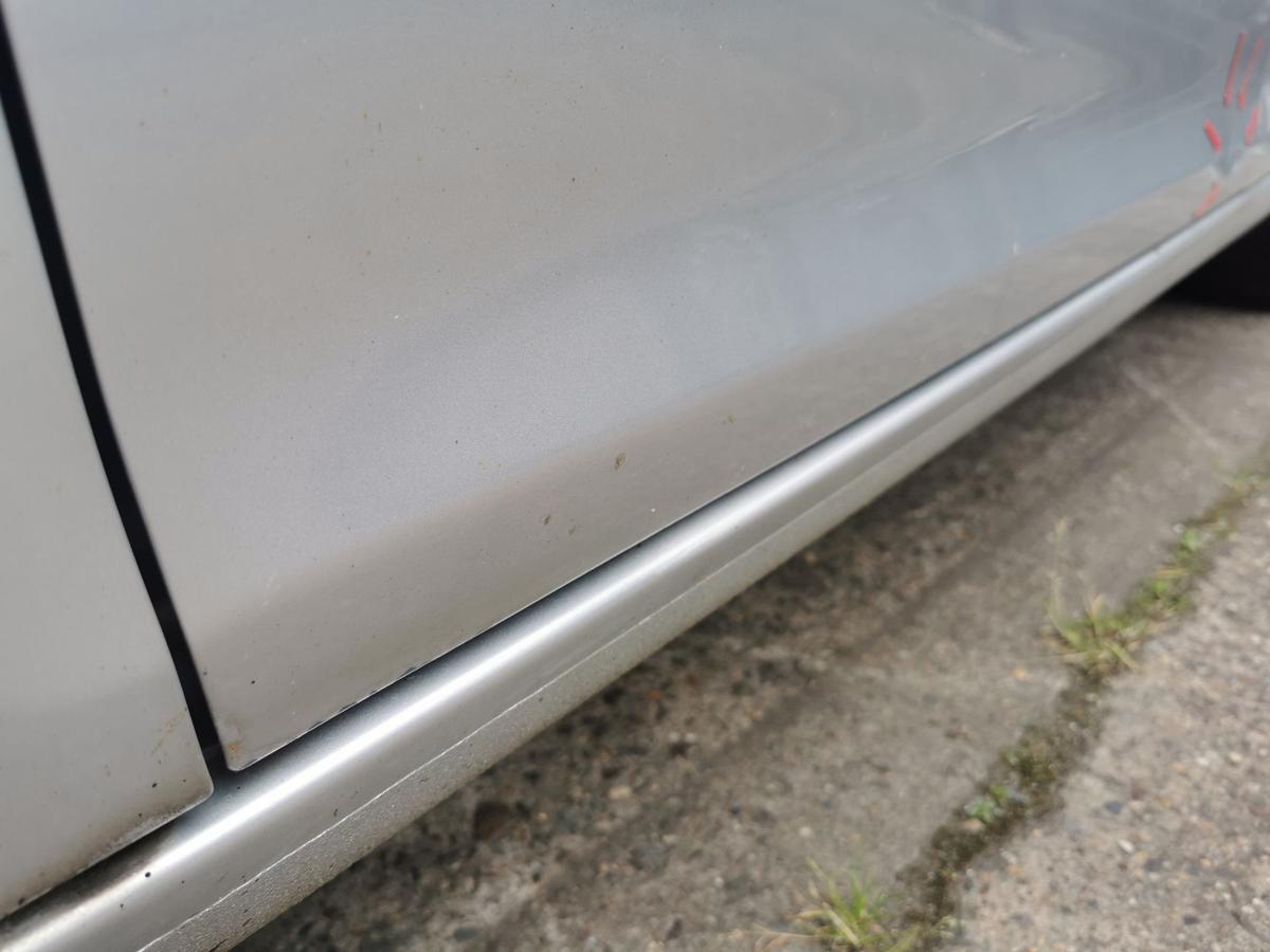VW Golf V 1K Variant Fahrertür Tür Autotür vorn links LA7W Reflexsil TEXT BILDER