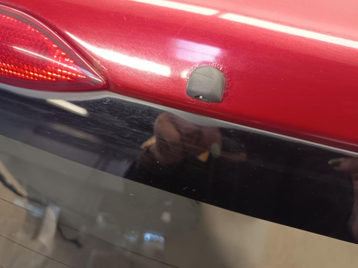 Mitsubishi Colt Z30 original Heckklappe mit Scheibe Klappe hinten ROT Bj 2009