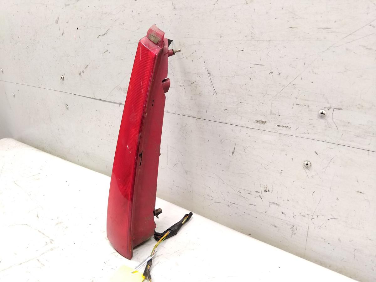 Citroen C5 Kombi original R&uuml;ckleuchte Schlussleuchte rechts oben BJ2004