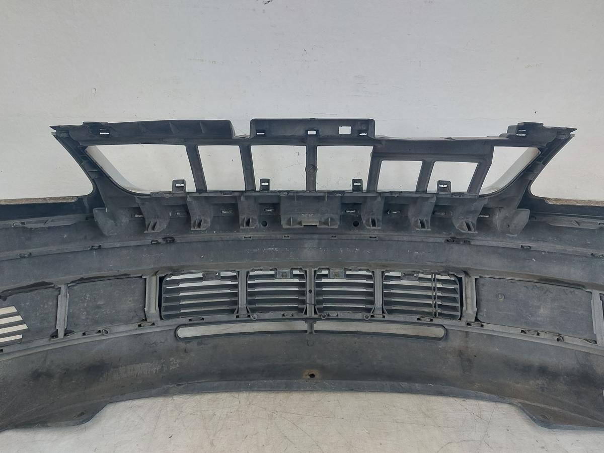 VW Passat 3B B5 Sto&szlig;f&auml;nger vorn Frontsch&uuml;rze Sto&szlig;stange LB7Z Satinsilber Met