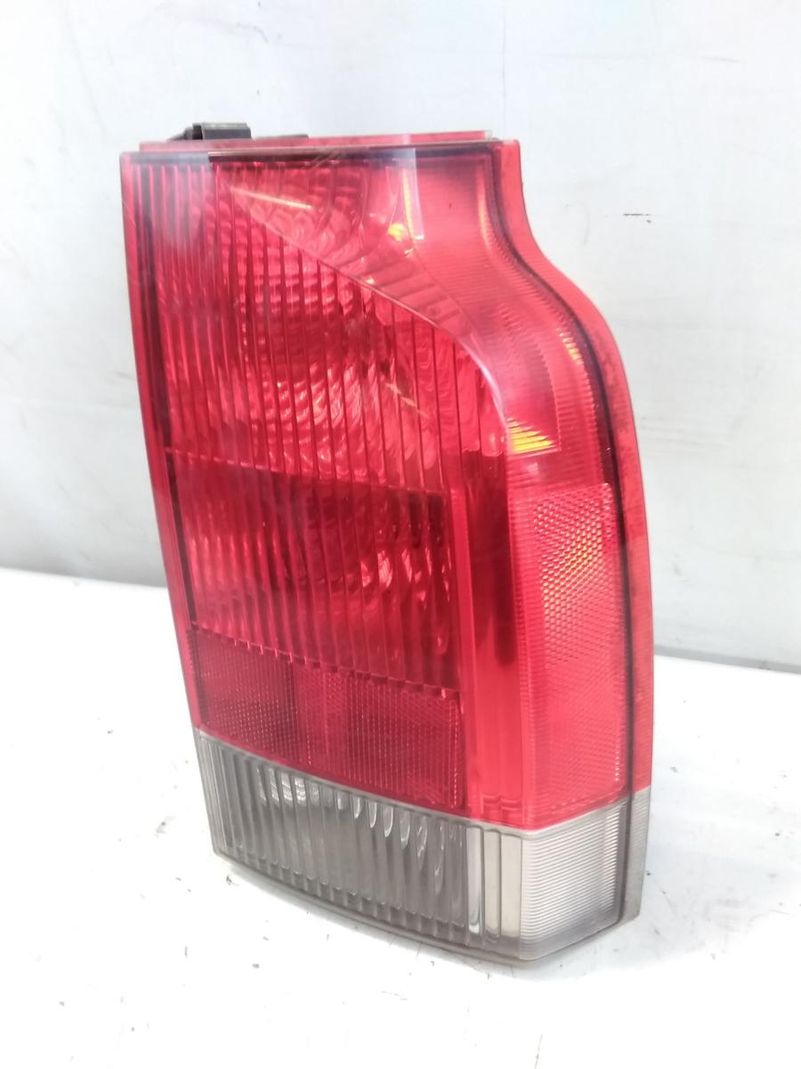 Volvo V70 II Kombi original Rückleuchte Heckleuchte unten rechts BJ2004