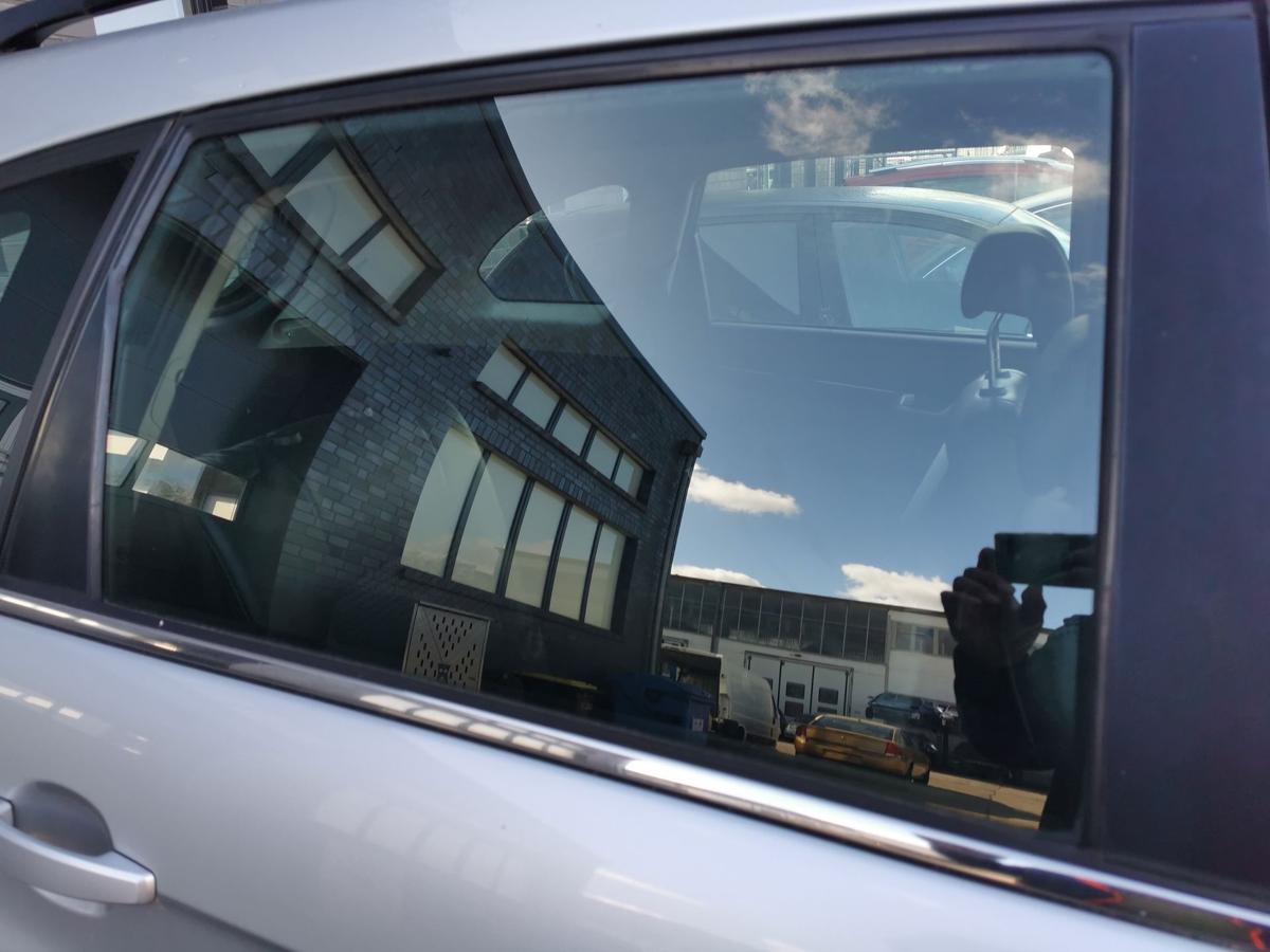Chevrolet Captiva KLAC Türscheibe Kurbelscheibe Scheibe Tür hinten rechts