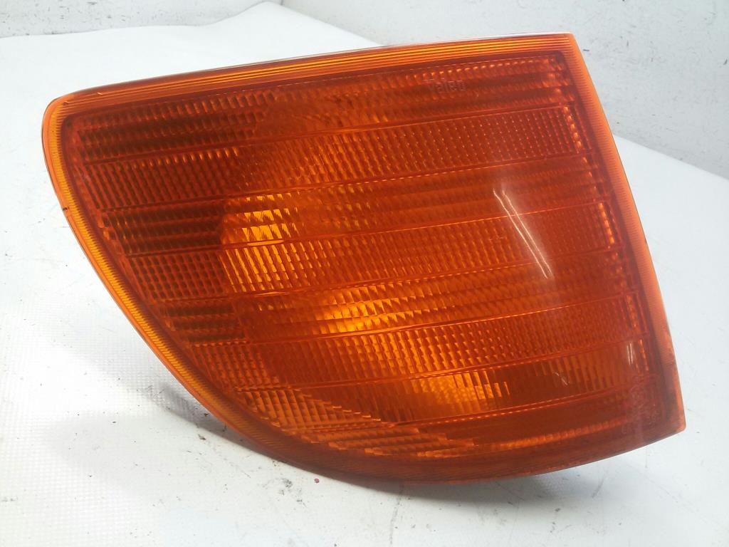 Mercedes Benz Vito 638 6388200021 Blinker Blinkleuchte rechts vorn BJ1998