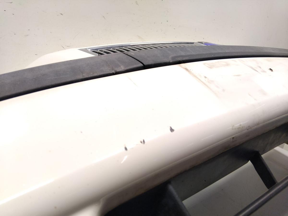 Volvo V70 II original Sto&szlig;f&auml;nger Sto&szlig;stange vorn weiss White Solid BJ2002