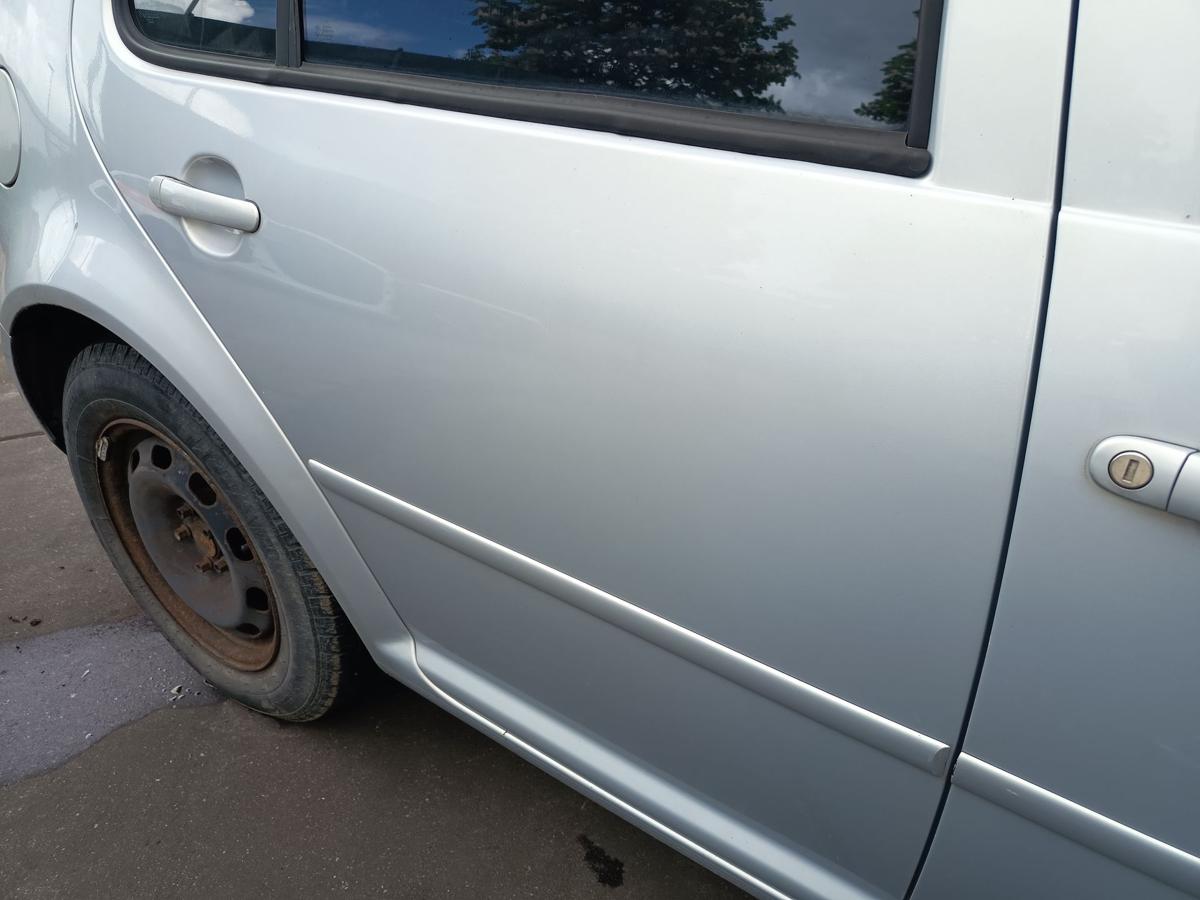 VW Golf IV original T&uuml;r hinten rechts LB7Z Satinsilber Baujahr 2000