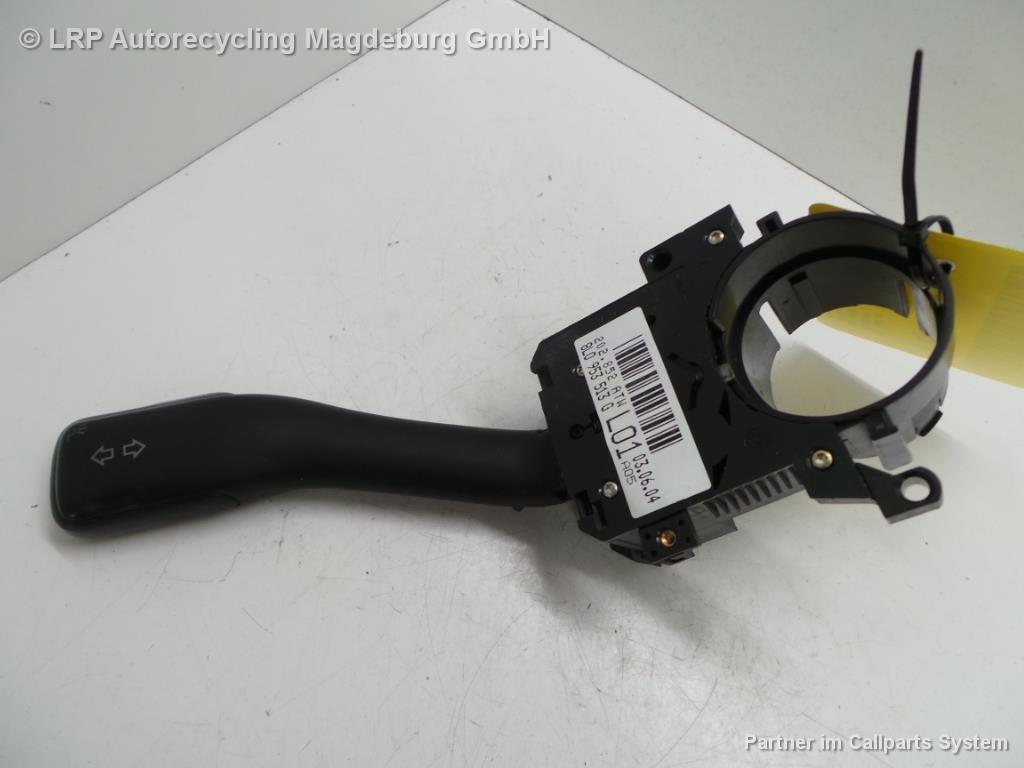 VW Golf 4 Variant Bj.2005 Blinkerschalter Kombischalter 8L0953513G