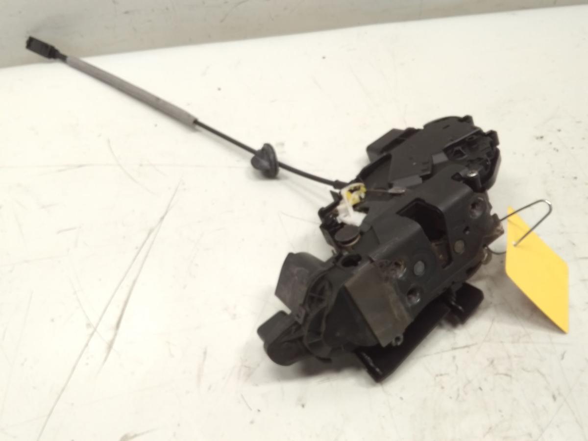 Volvo V70 III Bj.2010 original Türschloß vorn links mit Zentralverriegelung