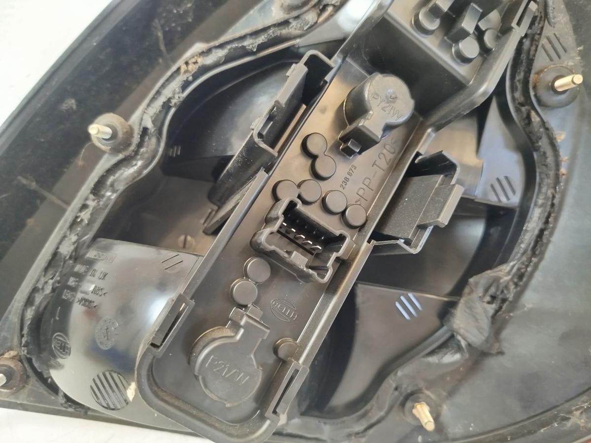 Nissan Almera N16 Rückleuchte Schlussleuchte Rücklicht hinten links bis Bj 2002