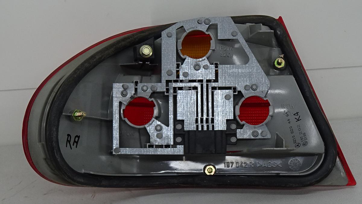 Mercedes E Klasse W210 Limo Bj1999 Rückleuchte Rücklicht außen rechts A2108204464 bis 99