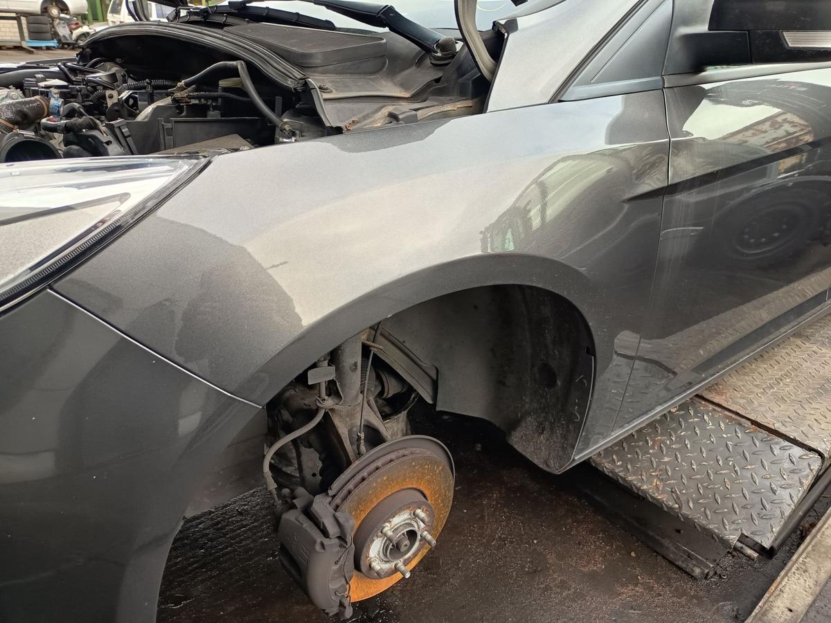 Ford Focus III original Kotfl&uuml;gel links Fahrer Magnetic Grau Facelift Bj 2015