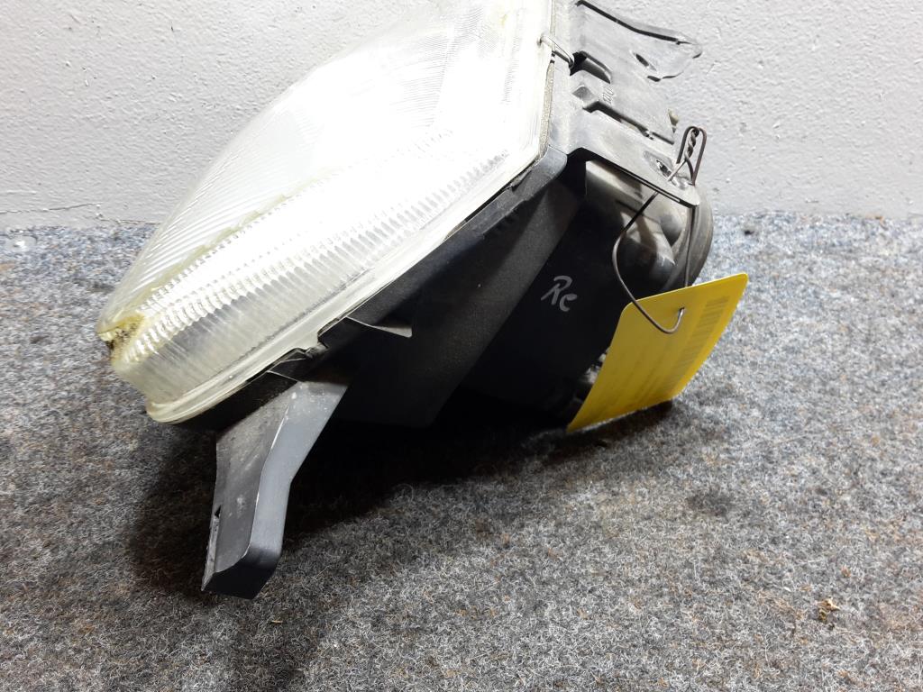 Citroen Saxo BJ 1999 Scheinwerfer vorn rechts Lampe 96-99 Valeo