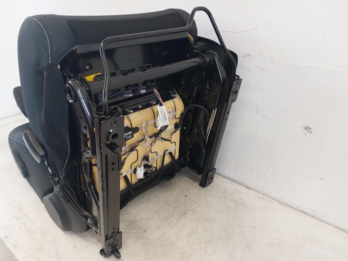 Renault Megane III 3 Sitz vorn links Fahrersitz Stoff mit Heizung Stoffsitz