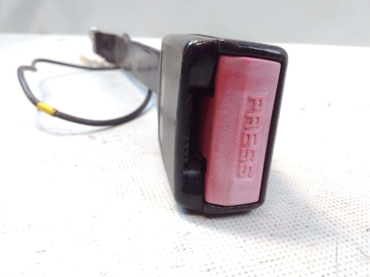 Nissan Qashqai J10 original Gurtschlo&szlig; vorn links mit Warnkontakt Bj.2011