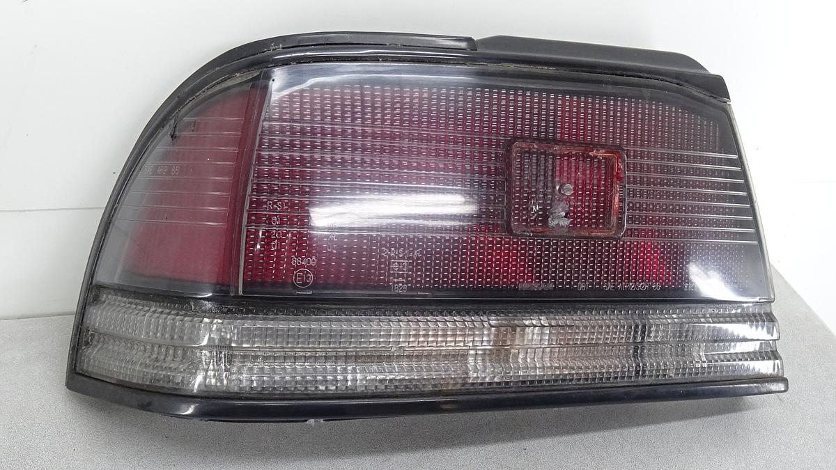 Nissan Maxima J30 Rückleuchte Rücklicht links IKI 4439 Bj1992 Stufenheck