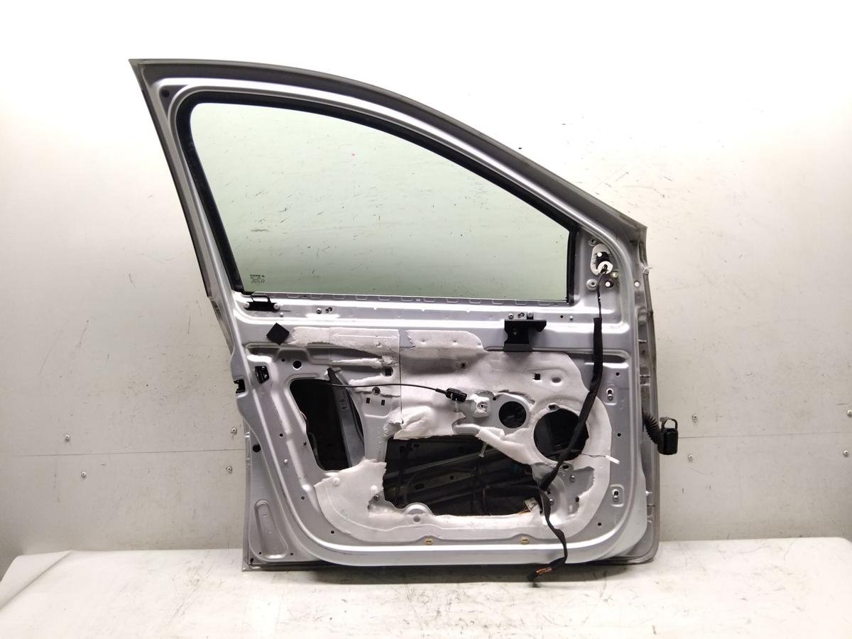 Renault Clio 3 original T&uuml;r vorn links TED69 Platingrau Metallic 5t&uuml;rig BJ2011