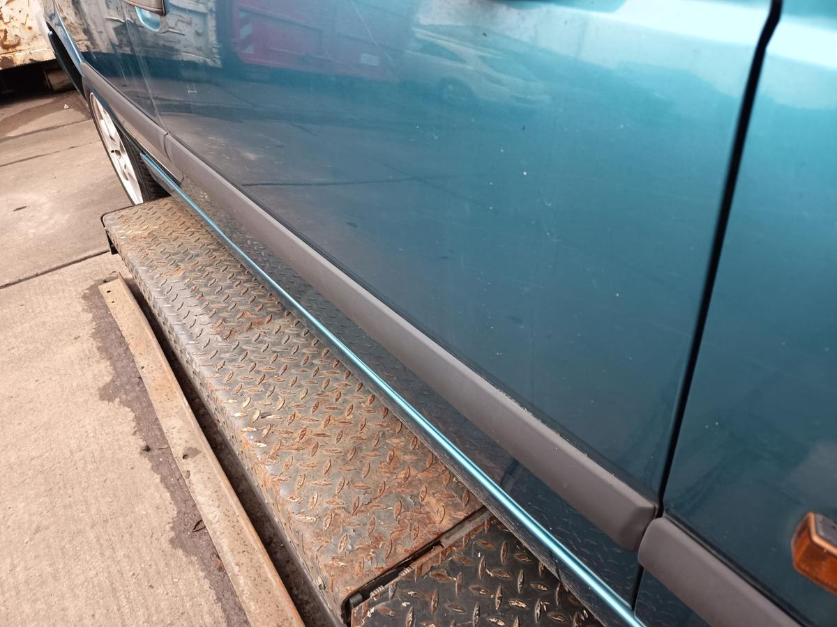 Volvo 850 original T&uuml;r vorn rechts Beifahrer 422 T&uuml;rkis met Bj 1995