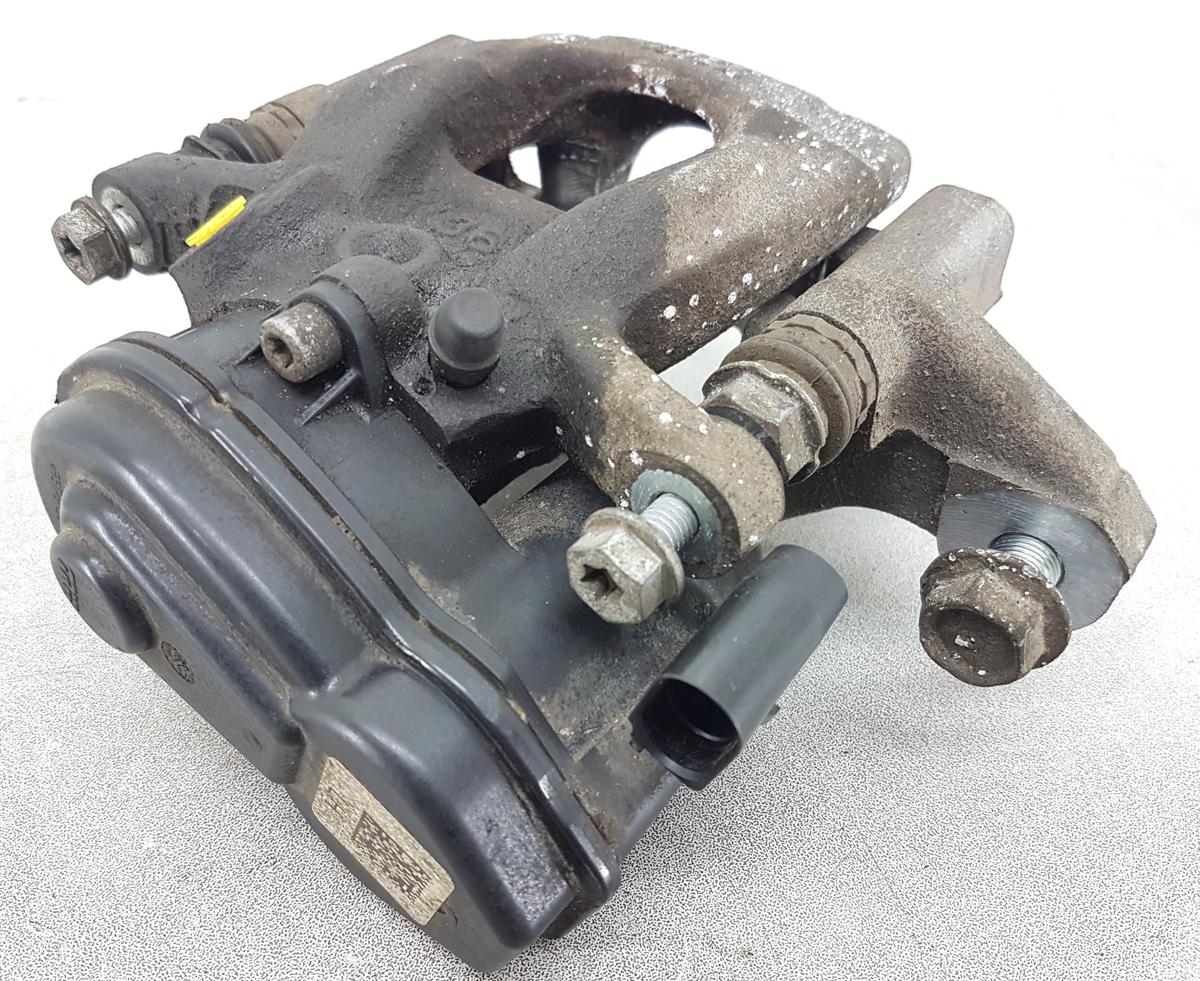 Nissan Qashqai J11 Bremssattel hinten links GF30 Bj2021 für elek Parkbremse