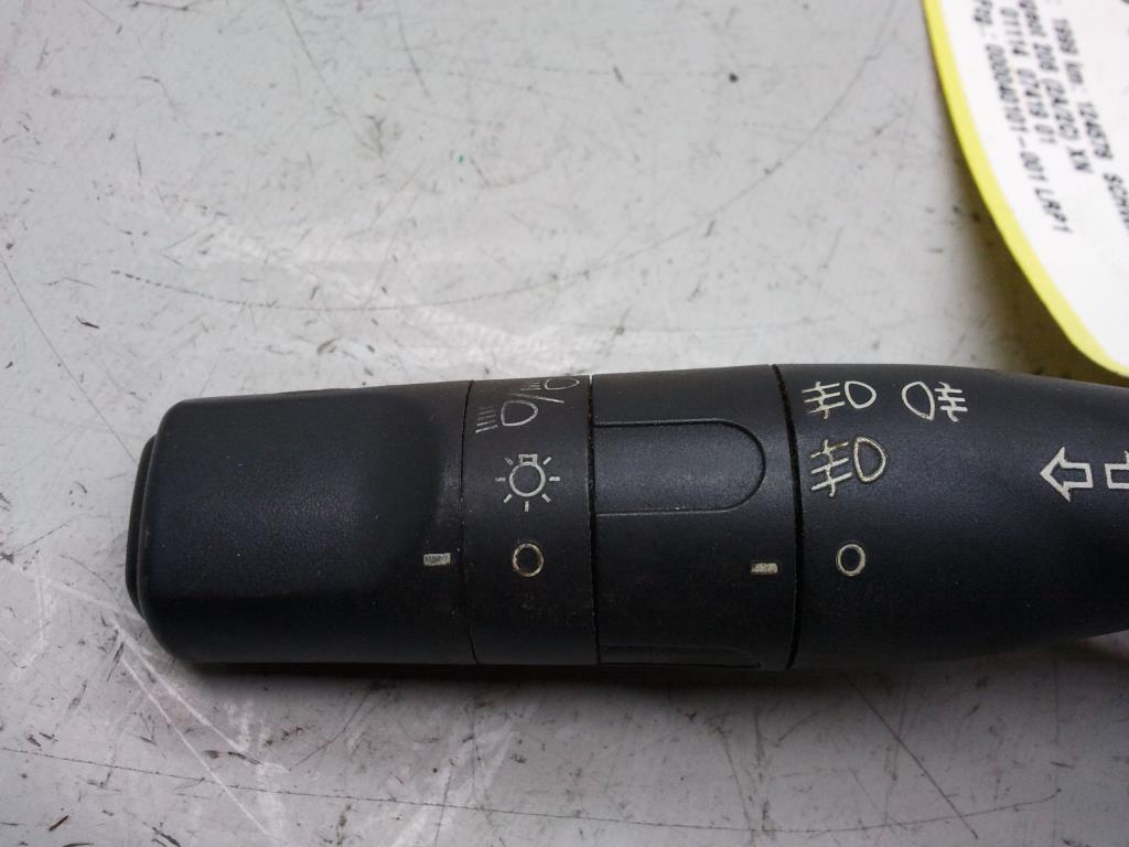 Peugeot 206 original Blinkerschalter 61560065 BJ1999