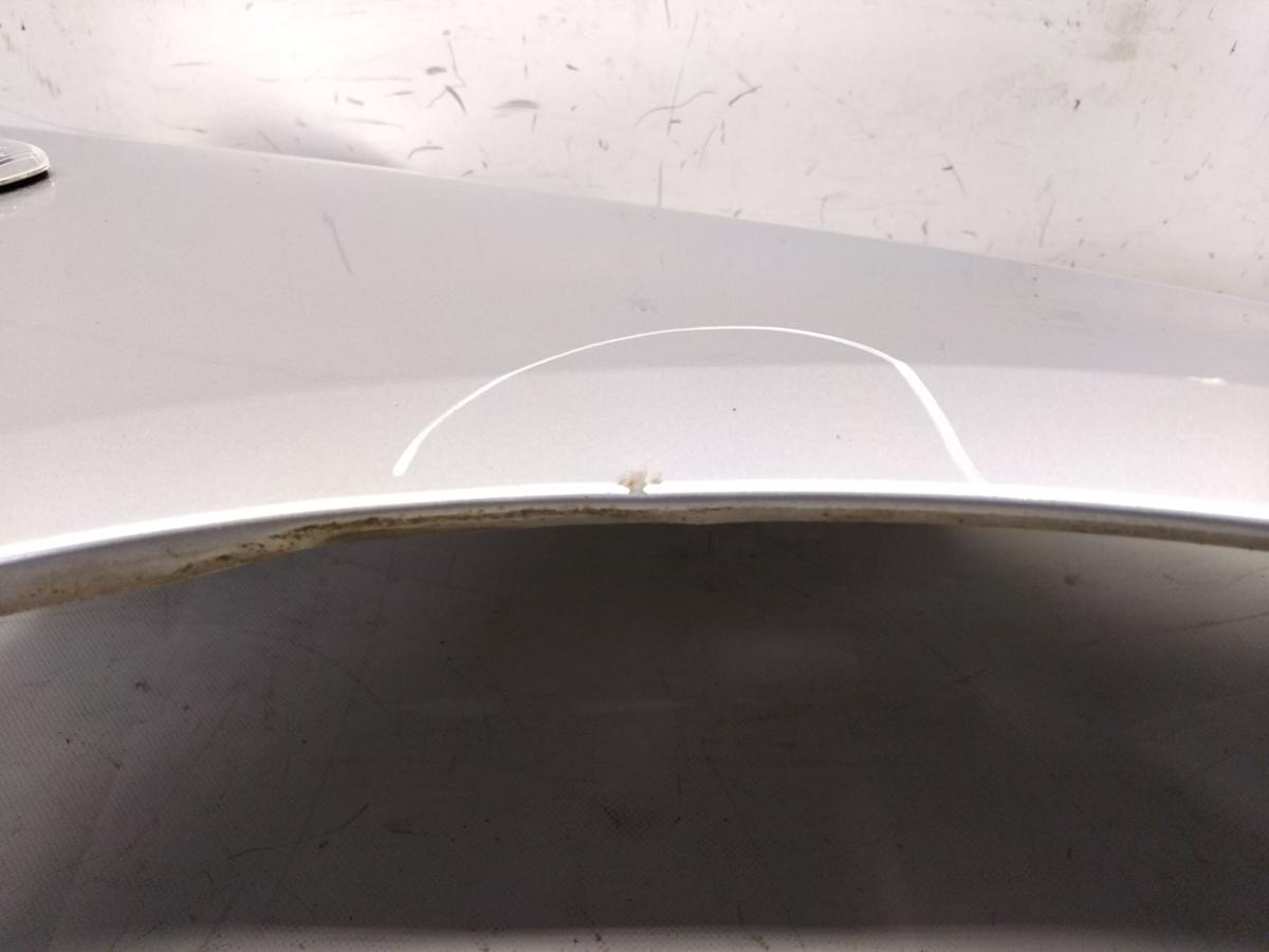 Toyota Corolla E12 Kombi original Kotflügel vorn rechts silbermet. BJ2003 Rost