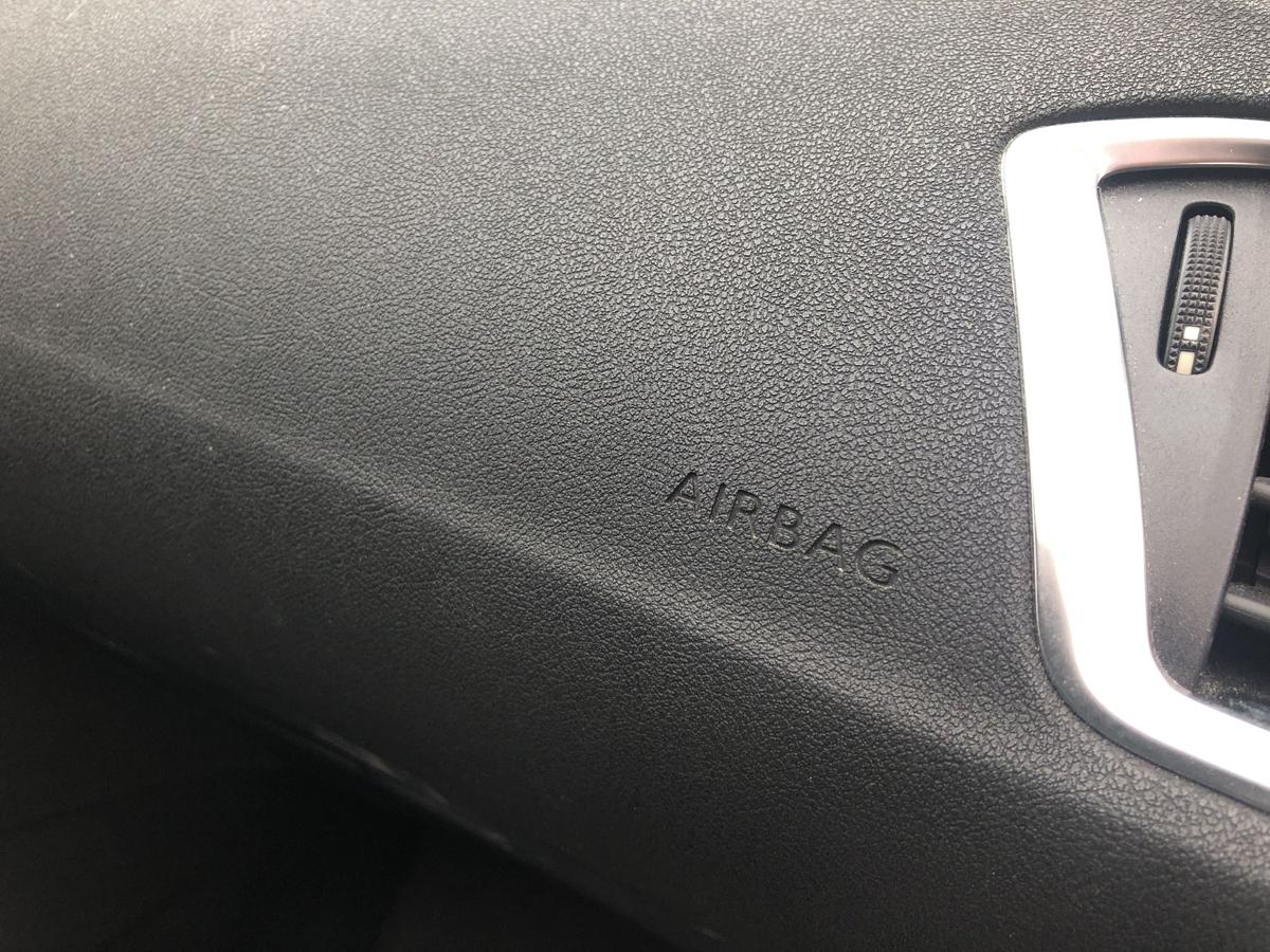 Citroen C4 II Typ N Armaturenbrett Cockpit Armaturentafel im Rohbau Dashboard