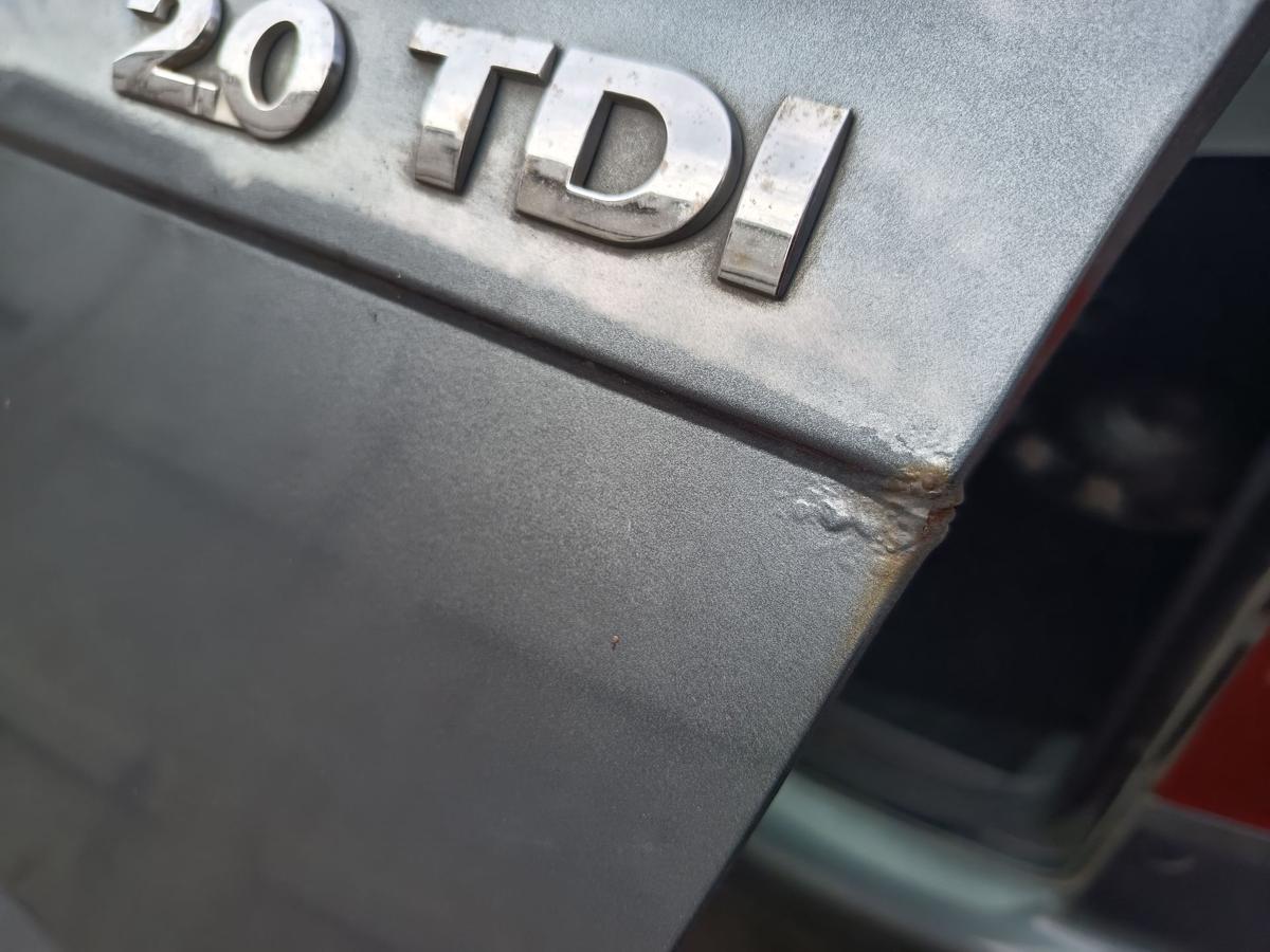 VW Touran 1T original Heckklappe mit Scheibe Rost D7X Platingrau Bj 2006