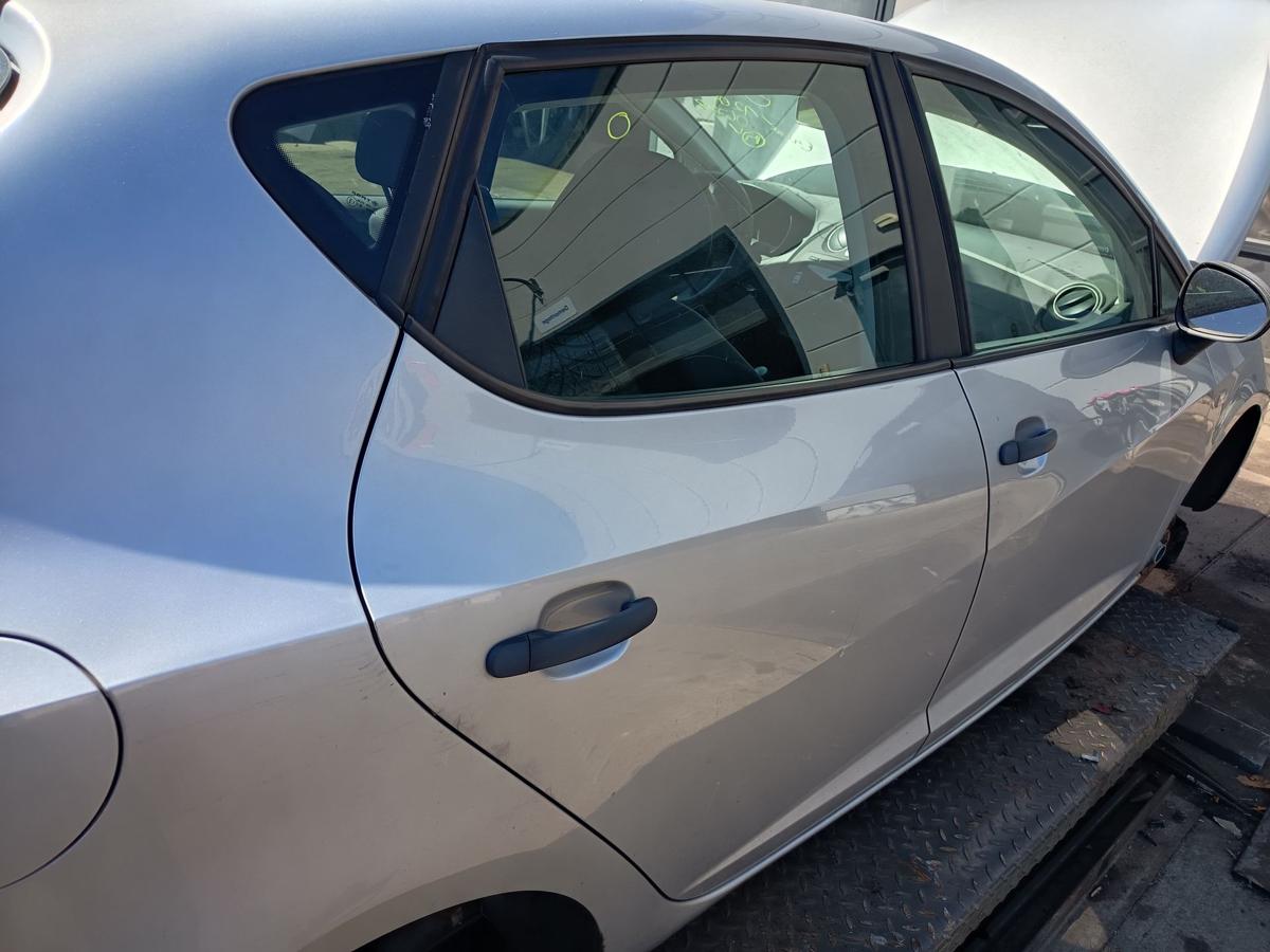 Seat Ibiza 6J original T&uuml;r Roht&uuml;r hinten rechts LS7Y Luna Silber Baujahr 2010